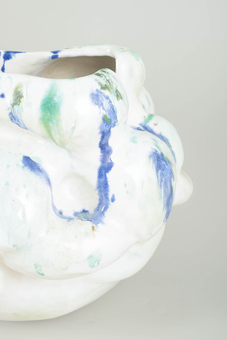 Christina Muff, contemporary Danish ceramic artist. Large round stoneware vessel. 2025 - 5