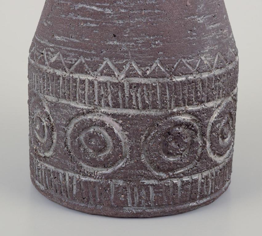 Elsi Bourelius, Swedish ceramicist. Unglazed ceramic vase with geometric pattern. 1960s/70s. - 3