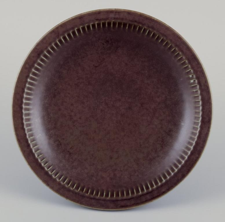 Carl Harry Stålhane for Rörstrand, Sweden. Large ceramic bowl. Glazed in green-brown - 4