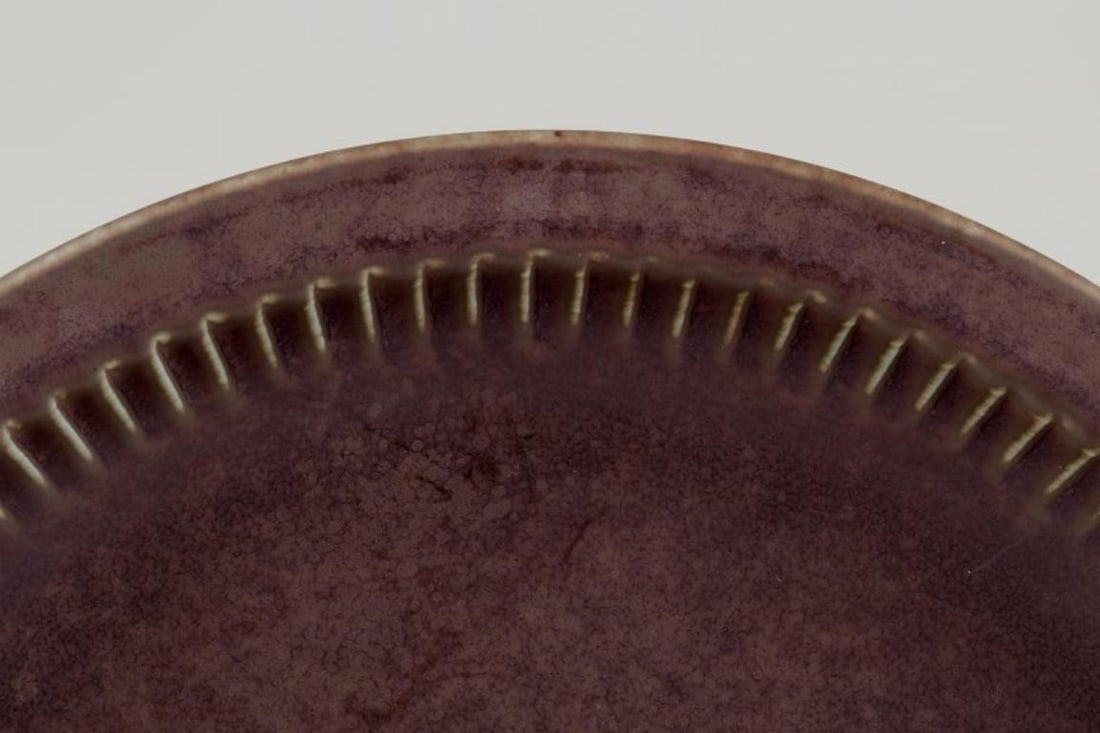 Carl Harry Stålhane for Rörstrand, Sweden. Large ceramic bowl. Glazed in green-brown - 6