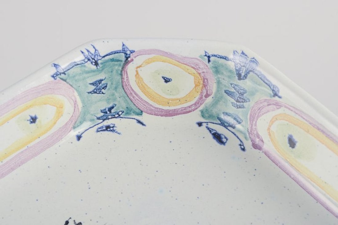 Bjørn Wiinblad, Det Blå Hus, Denmark. Unique octagonal ceramic bowl/wall relief. 1973. - 7