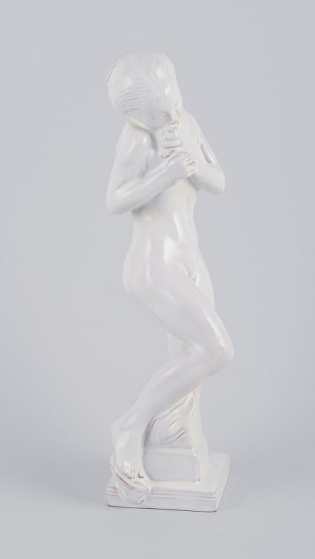Kai Nielsen for Kähler, Denmark. 'Eva med æblet'. White-glazed earthenware figurine. - 3