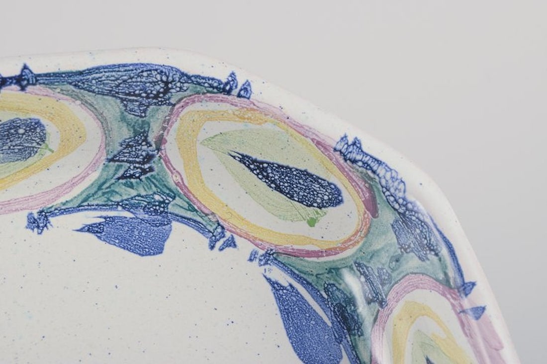 Bjørn Wiinblad, Det Blå Hus, Denmark. Unique octagonal ceramic bowl/wall relief. 1974. - 7