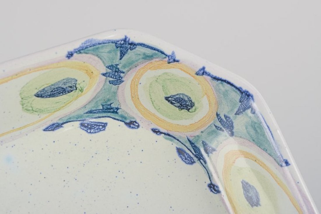 Bjørn Wiinblad, Det Blå Hus, Denmark. Unique octagonal ceramic bowl/wall relief. 1973. - 7