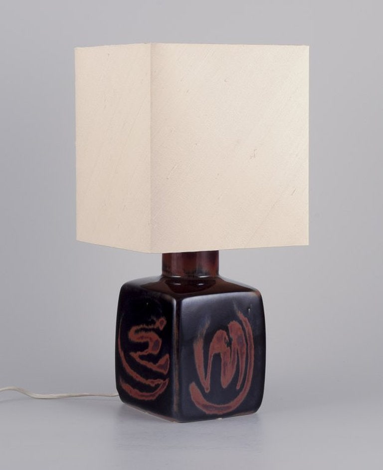 Carl Harry Stålhane for Rörstrand, Sweden. 'Sultan' table lamp in stoneware. 1960s. - 2