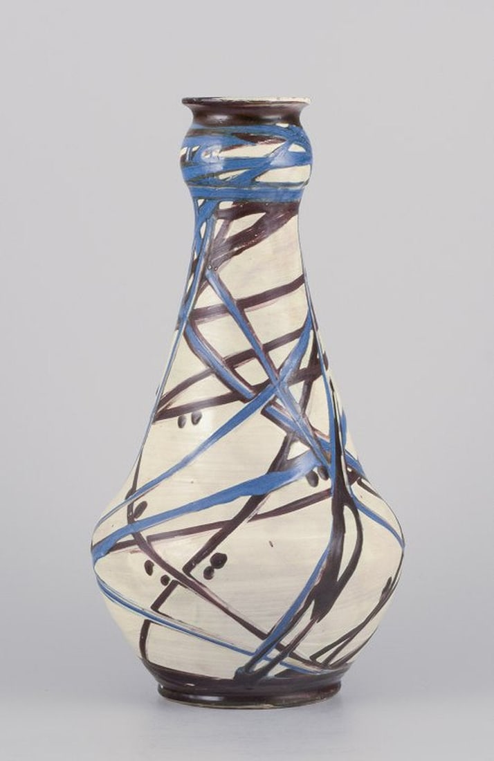 Kähler, Denmark. Large ceramic floor vase. Cow horn decoration. 1930s. - 3
