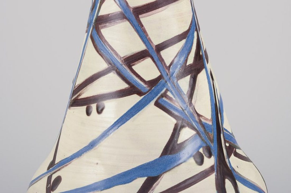 Kähler, Denmark. Large ceramic floor vase. Cow horn decoration. 1930s. - 4
