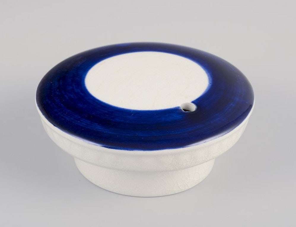 Karin Björquist for Gustavsberg, Sweden. Retro porcelain 'Tea Röd' teapot. 1960s. - 7