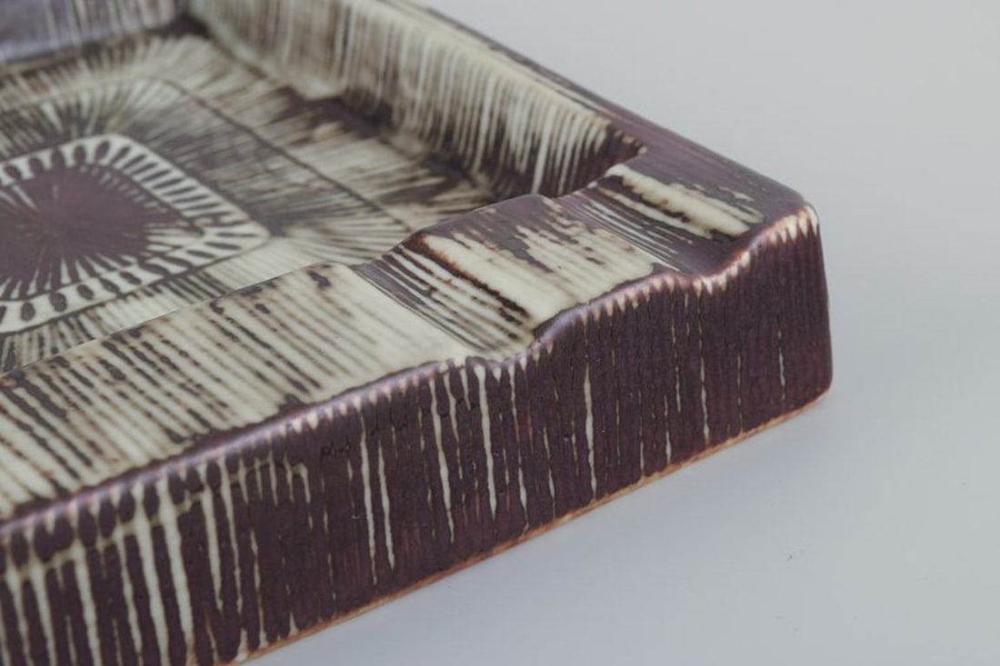 Hertha Bengtson for Rörstrand, Sweden. Stoneware ashtray. 1960s/70s. - 4