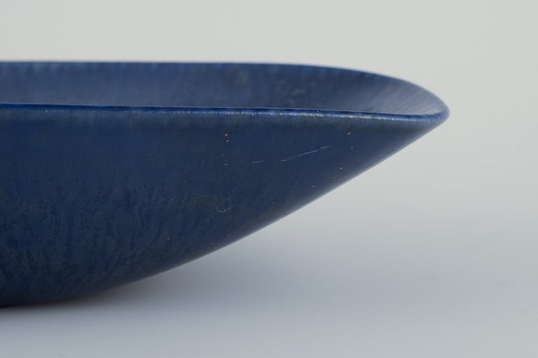 Carl Harry Stålhane for Rörstrand, Sweden. Oblong dish of stoneware. Glaze in blue tones. - 6