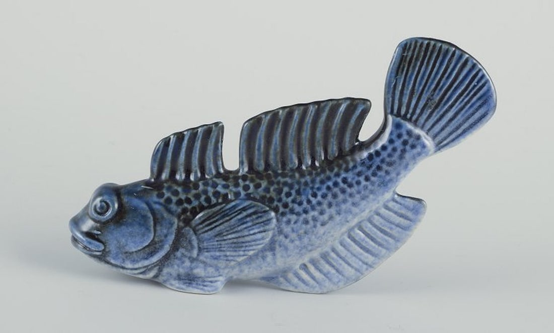 Sven Wejsfelt for Gustavsberg, Sweden. Unique 'Stim' fish in glazed ceramic. 1980s. - 2