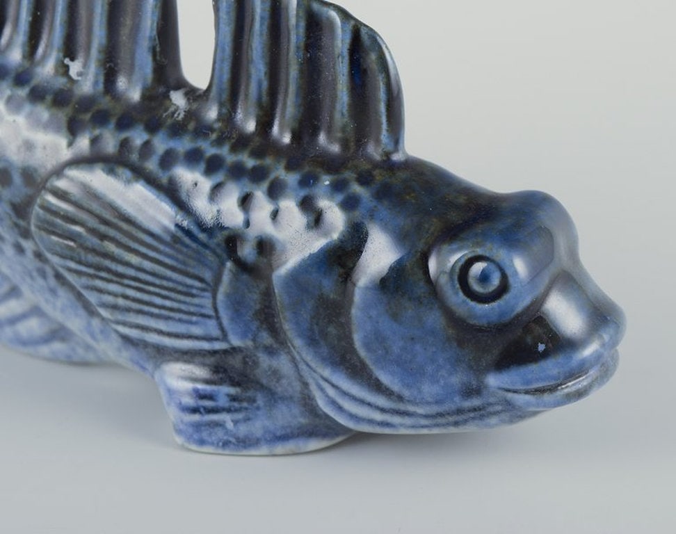 Sven Wejsfelt for Gustavsberg, Sweden. Unique 'Stim' fish in glazed ceramic. 1980s. - 4
