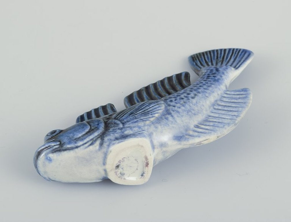 Sven Wejsfelt for Gustavsberg, Sweden. Unique 'Stim' fish in glazed ceramic. 1980s. - 6