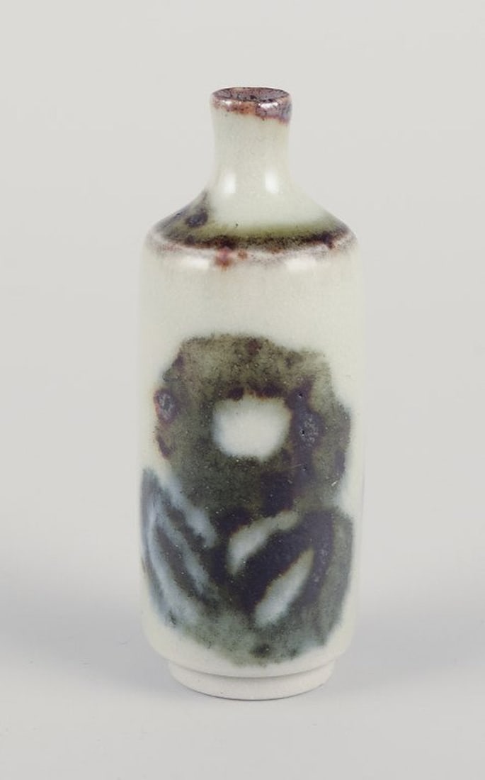 Carl Harry Stålhane for Designhuset, Sweden. Three unique miniature vases in stoneware. Circa - 3