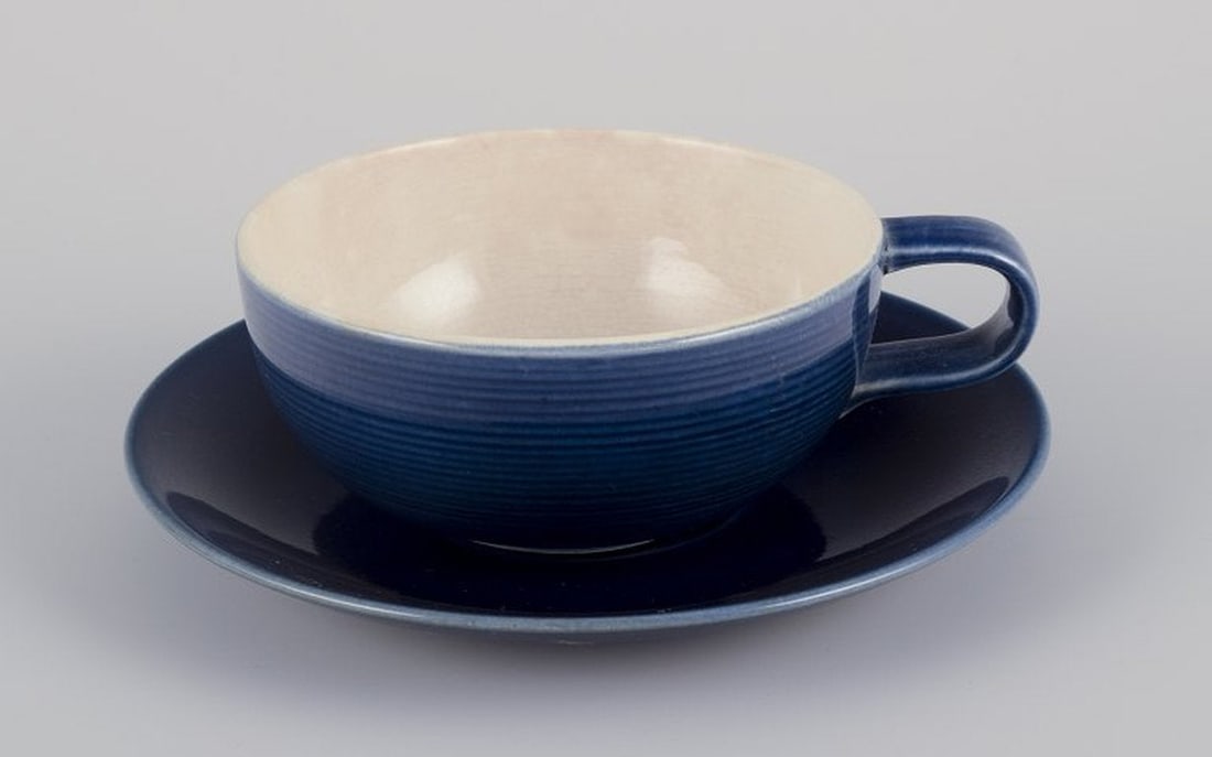 Gertrud Lönegren for Rörstrand, Sweden. Set of four 'Blå Blanche' teacups with - 4