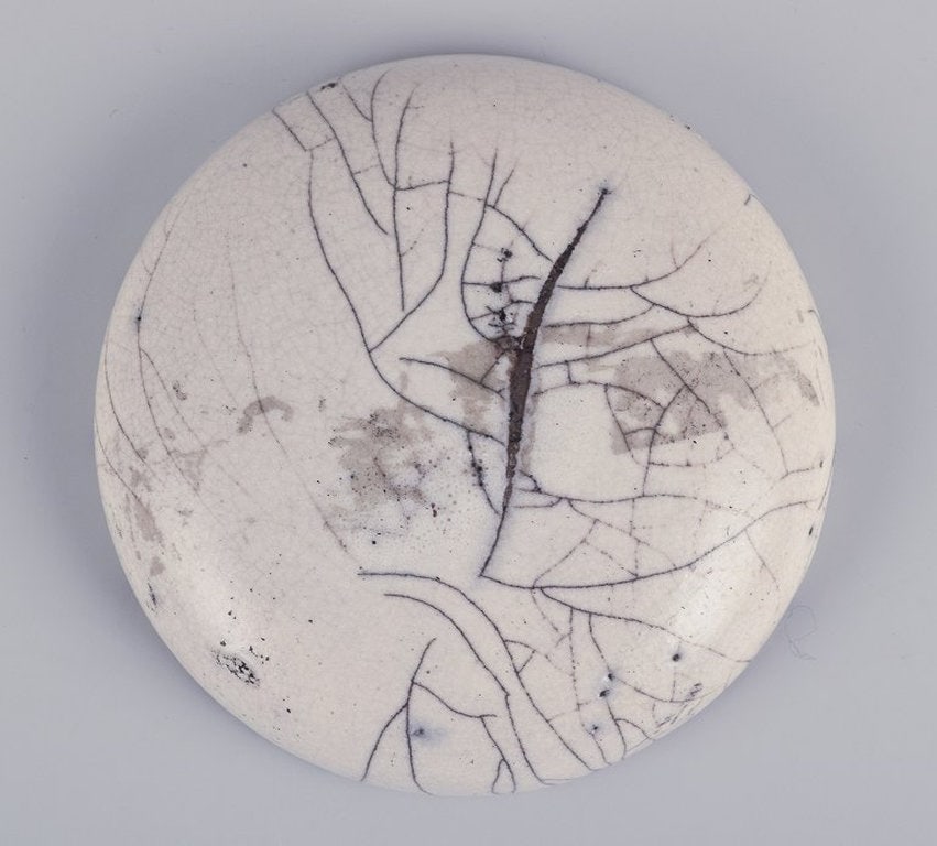 Anita Wederbrand, Swedish studio ceramist. Unique lidded bowl. 21st century. - 4