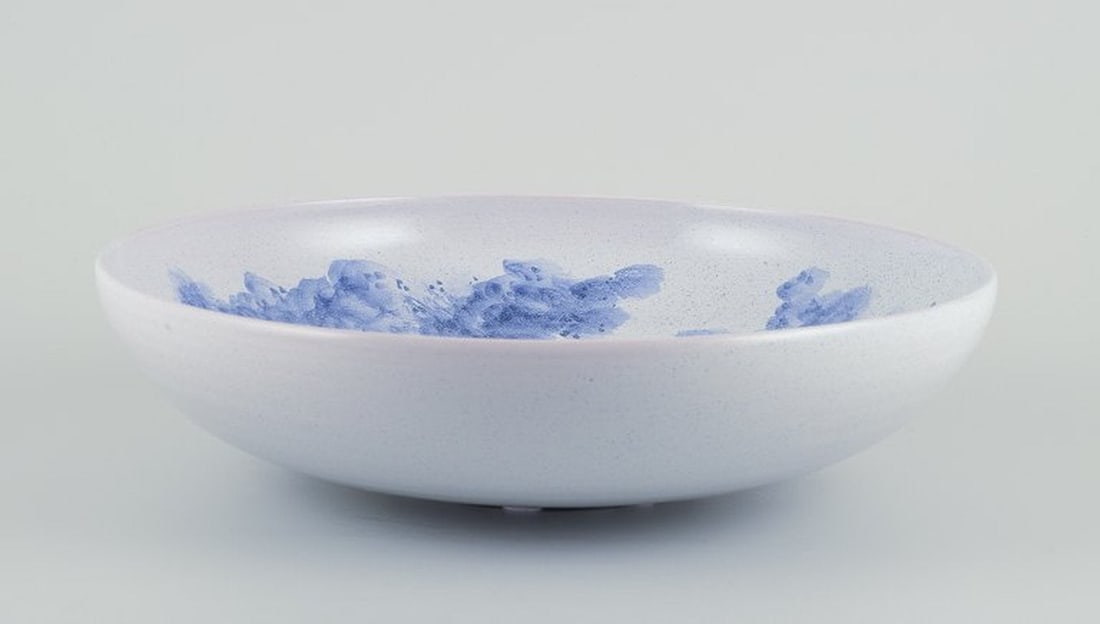 Bjørn Wiinblad, Det Blå Hus, Denmark. Large ceramic bowl. 1955. - 3