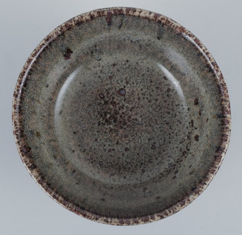 Nils Thorsson for Royal Copenhagen. Unique stoneware bowl on a base. Mid 20th century. - 6