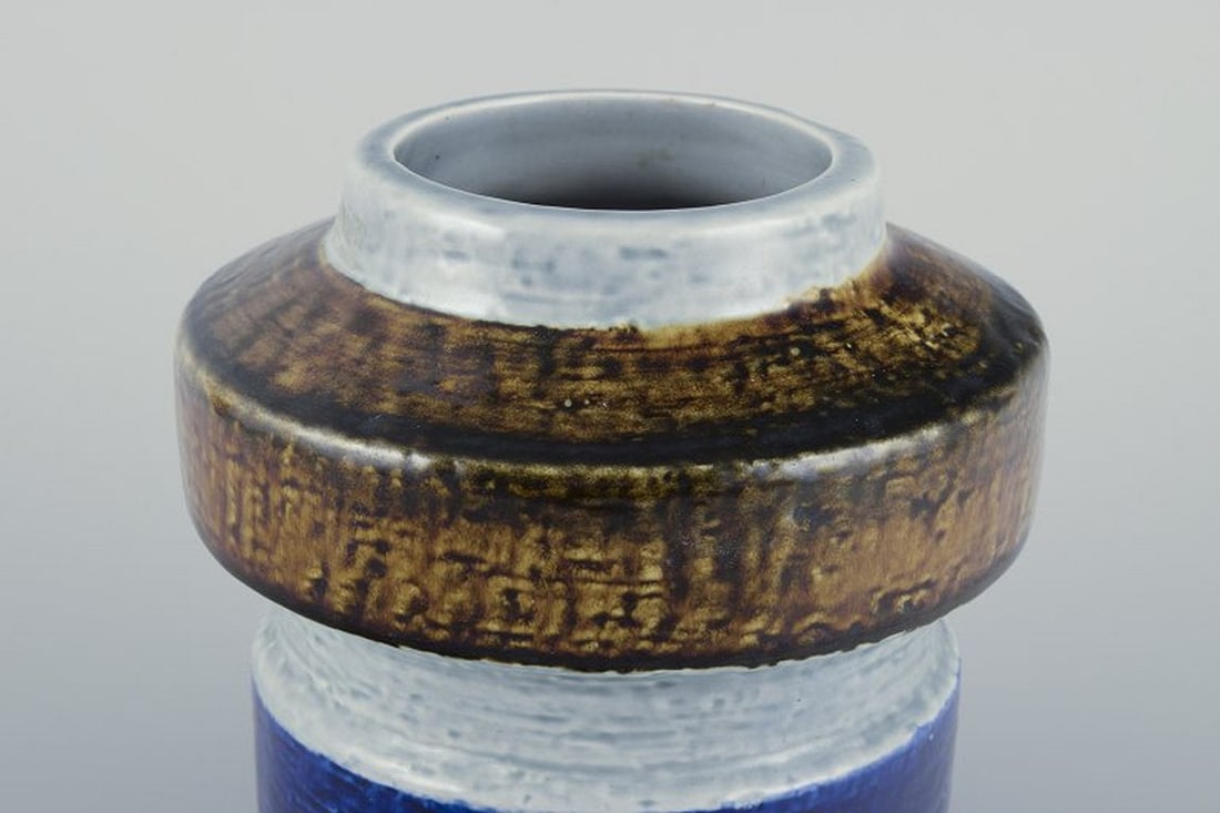 Olle Alberius for Rörstrand, Sweden. 'Titus' ceramic vase made of stoneware. 1960s/70s. - 4