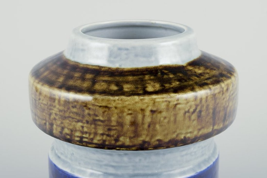 Olle Alberius for Rörstrand, Sweden. 'Titus' ceramic vase made of stoneware. 1960s/70s. - 4