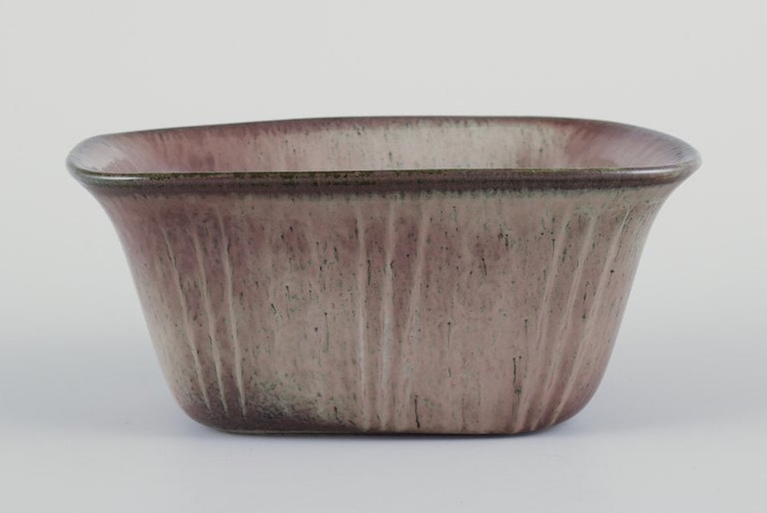 Gunnar Nylund for Rörstrand, Sweden. Square bowl in ceramic. Mid 20th century. - 7