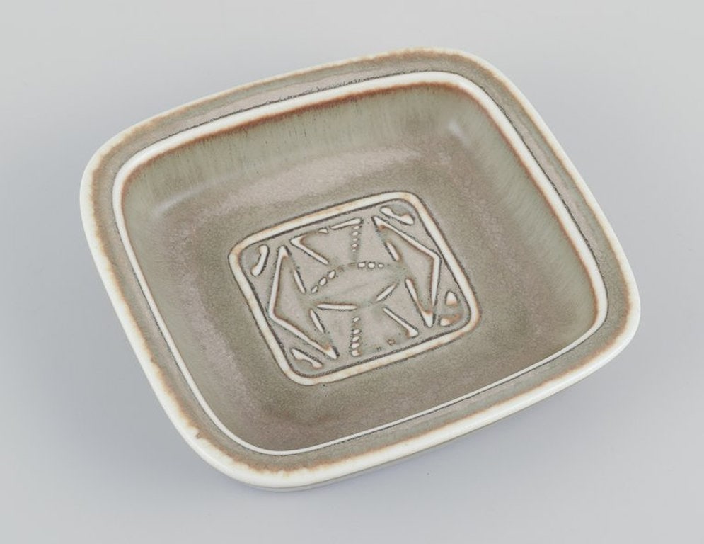 Gunnar Nylund for Rörstrand, Sweden. Square dish in ceramic. Mid 20th century. (1 of 7)