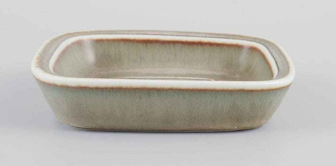 Gunnar Nylund for Rörstrand, Sweden. Square dish in ceramic. Mid 20th century. - 5