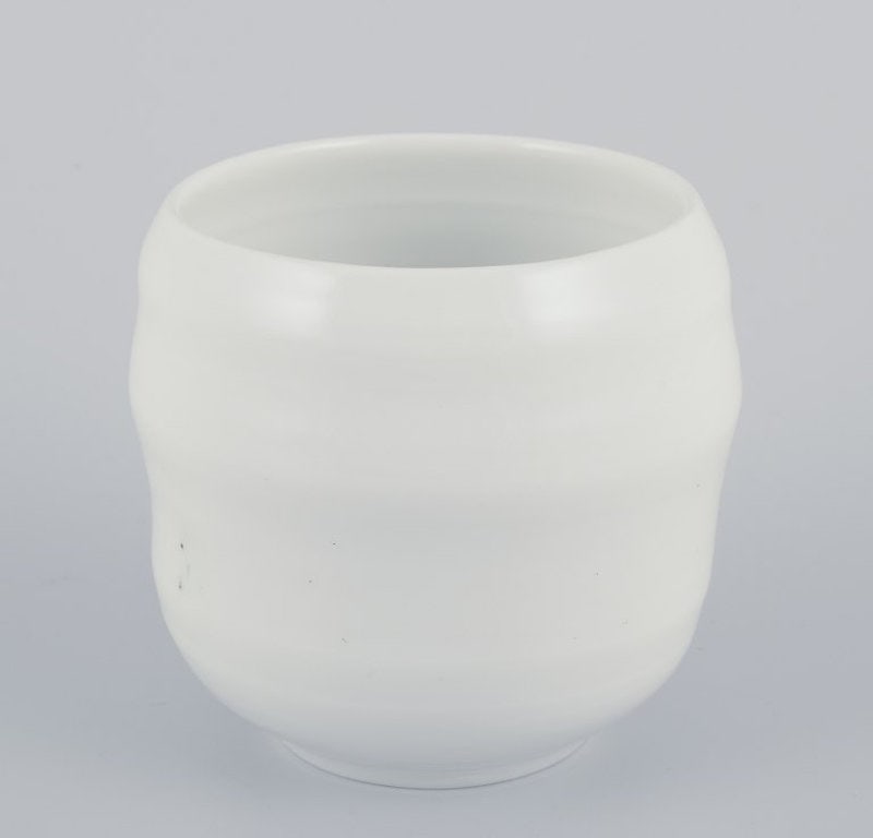 Gerd Hiort Petersen for Royal Copenhagen. Unique vase of stoneware. Mid 1900s. - 2