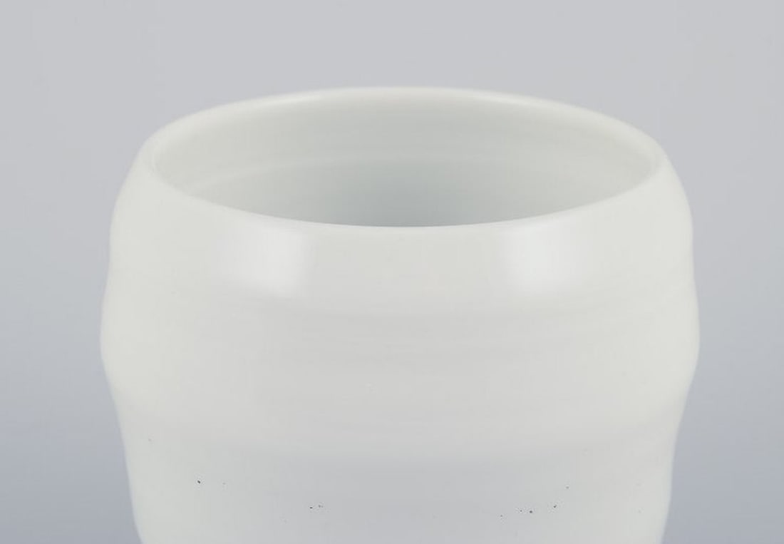 Gerd Hiort Petersen for Royal Copenhagen. Unique vase of stoneware. Mid 1900s. - 4