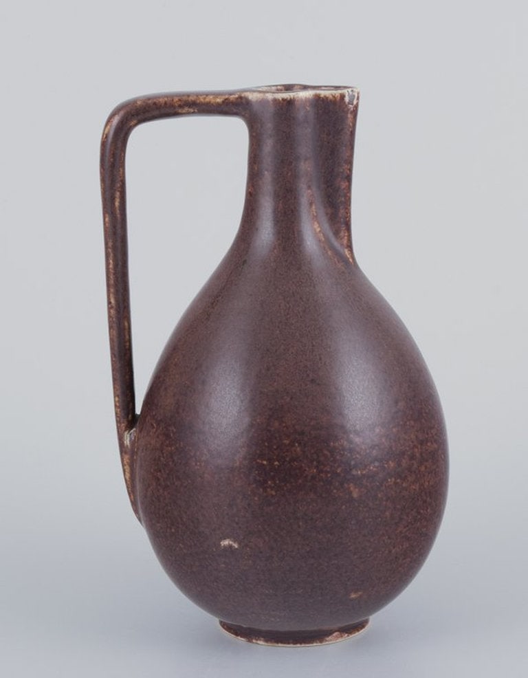 Eva Stæhr-Nielsen for Saxbo, Denmark. Rare 'pistol' ceramic jug. Mid 20th century. - 3