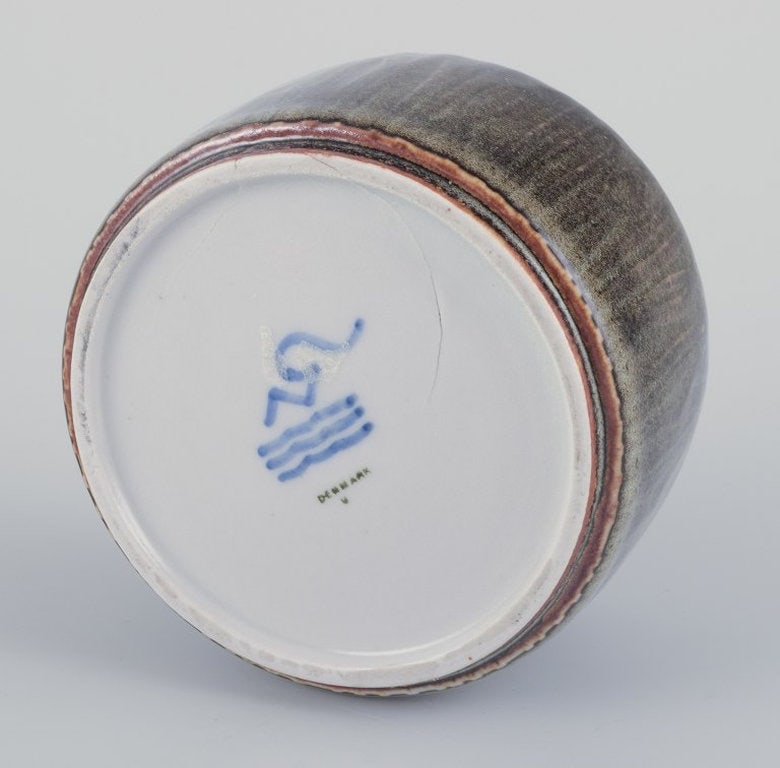 Nils Thorsson for Royal Copenhagen. Unique stoneware jar. Mid 20th century. - 6