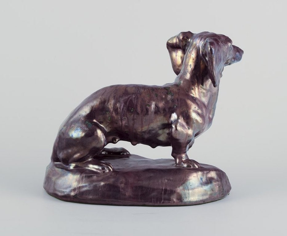 Søren Kongstrand, Danish ceramicist. Large ceramic sculpture of a dachshund in lustre glaze. - 4