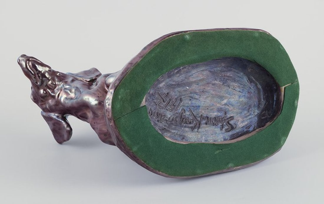 Søren Kongstrand, Danish ceramicist. Large ceramic sculpture of a dachshund in lustre glaze. - 8