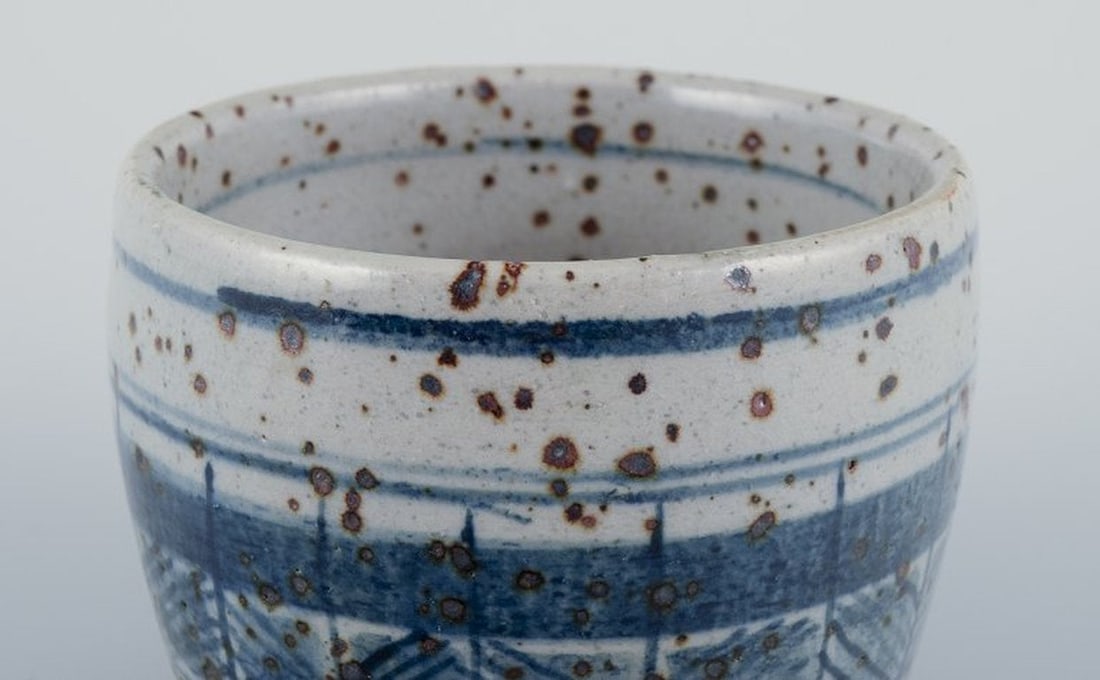 Gerd Hjort Petersen for Royal Copenhagen. Small unique vase in stoneware. 1966. - 4