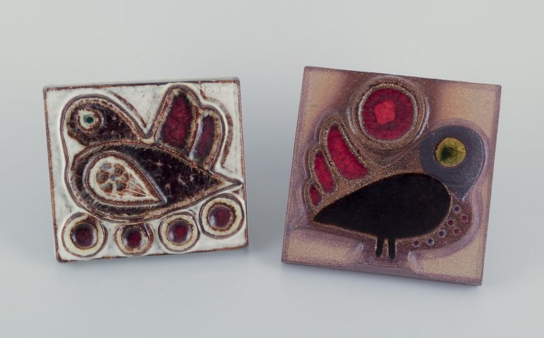 Søholm, Bornholm. Two retro ceramic reliefs. 1970s.: Title: Søholm, Bornholm. Two retro ceramic reliefs. 1970s. Description: Søholm, Bornholm. Two retro ceramic reliefs. Birds in relief. Polychrome glaze. Hand glazed. 1970s. Marked. With