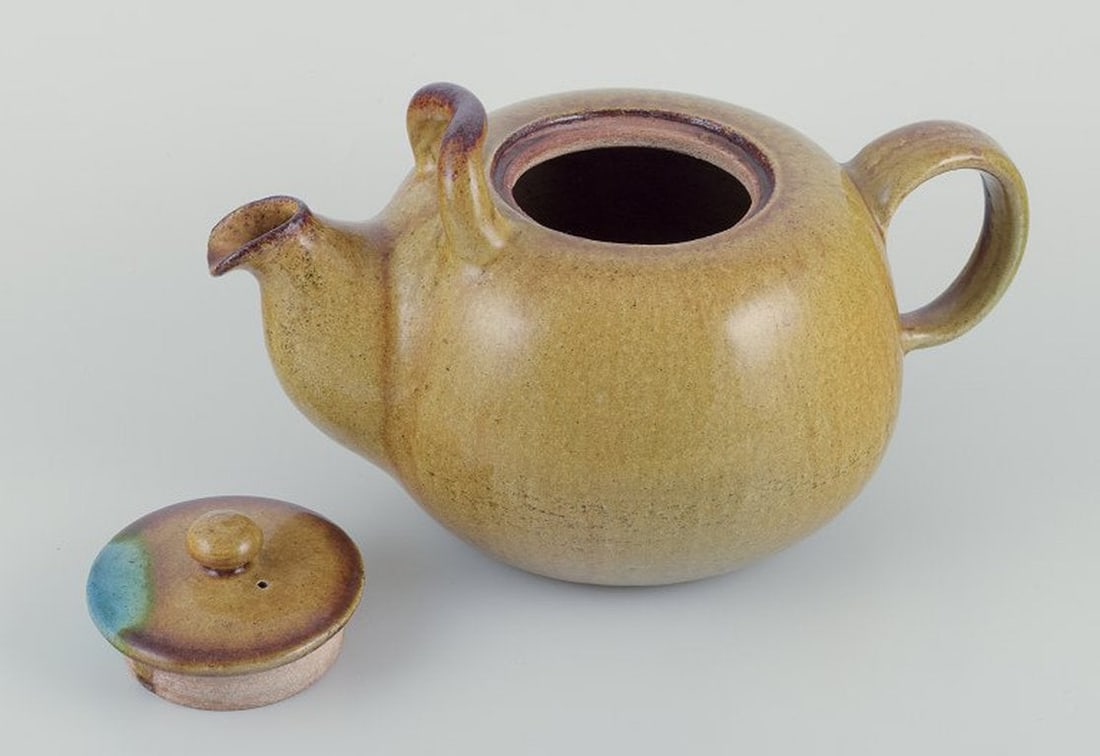 Nils Kähler for Kähler, Denmark. Very large ceramic teapot. 1960s/70s. - 4