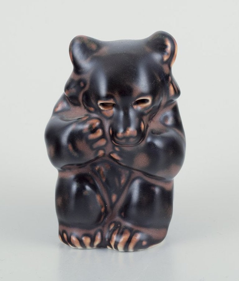 Knud Kyhn for Royal Copenhagen. Four stoneware figures of brown bear cubs. 1930s. - 3