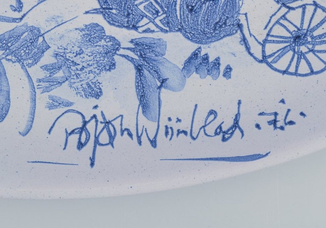 Bjørn Wiinblad for Det Blå Hus, Denmark. Large oval ceramic bowl hand-painted in blue. - 8