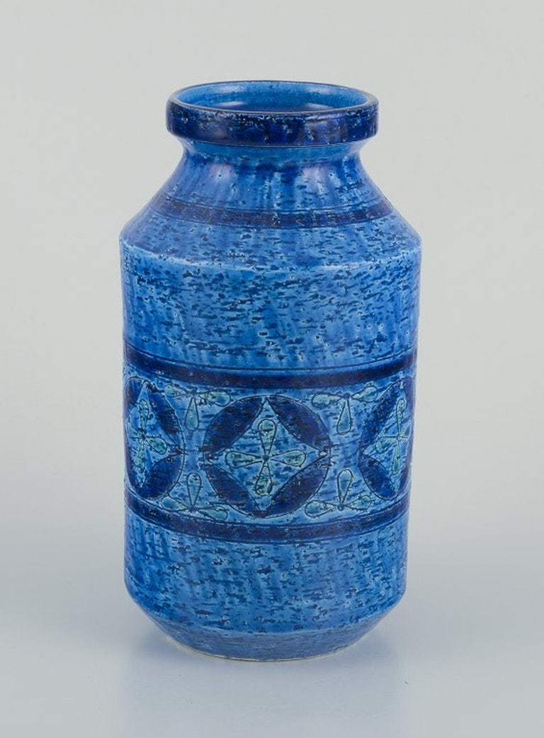 Aldo Londi for Bitossi, Italy. Large vase in Rimini blue glazed ceramic with geometric patterns. - 2