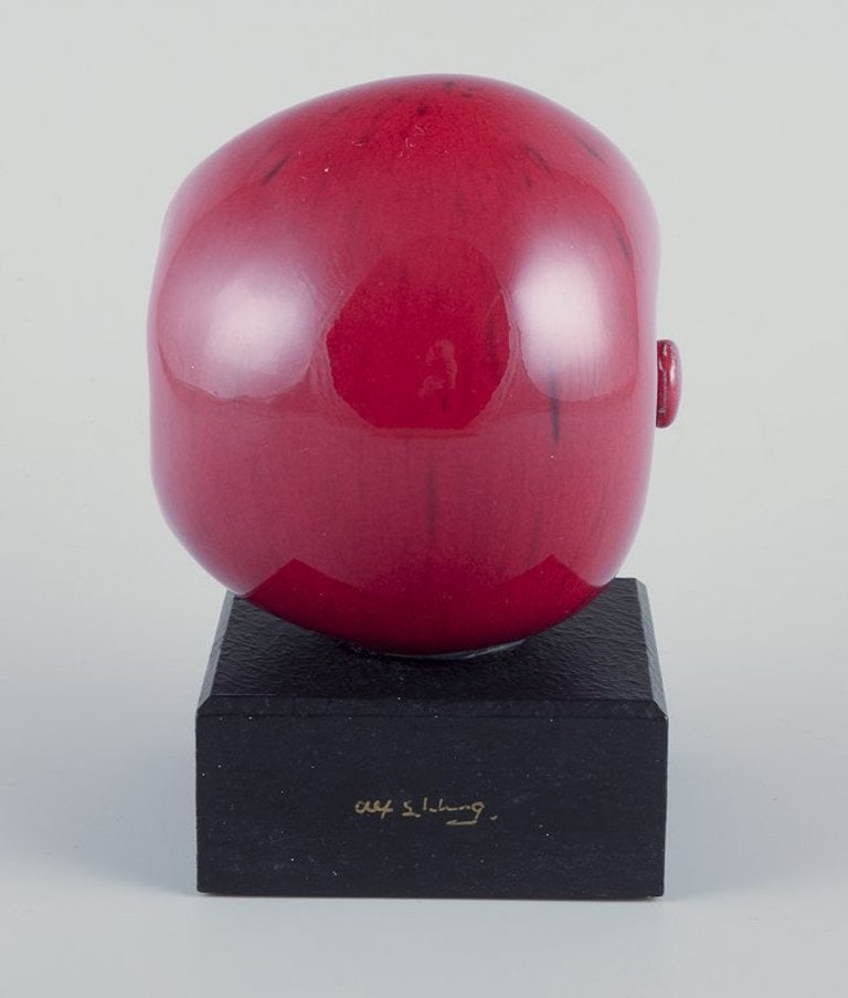 Alf Ekberg, Swedish ceramicist. Own studio. Ceramic apple on wooden base. 1980/90s. - 4