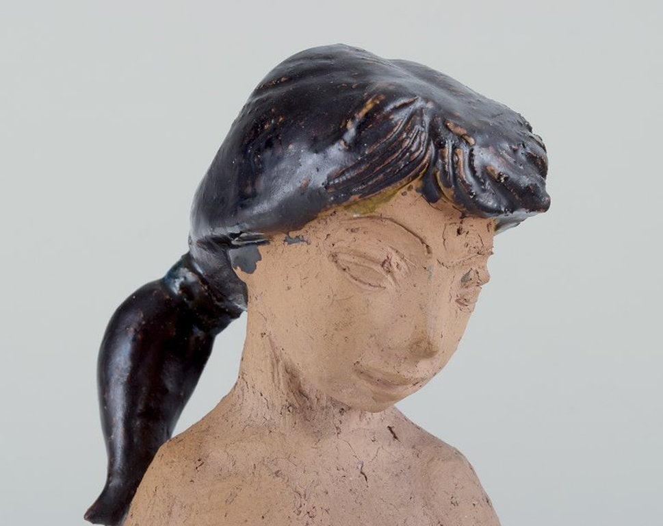 Helge Christoffersen, own workshop. Unique figure of partially glazed earthenware. Mid 20th century. - 3