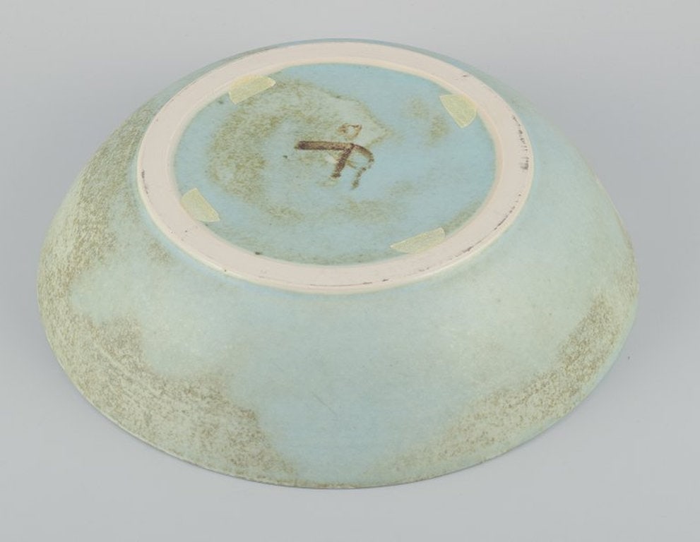 European studio ceramicist. Very large ceramic bowl. Ca. 1980s. - 8