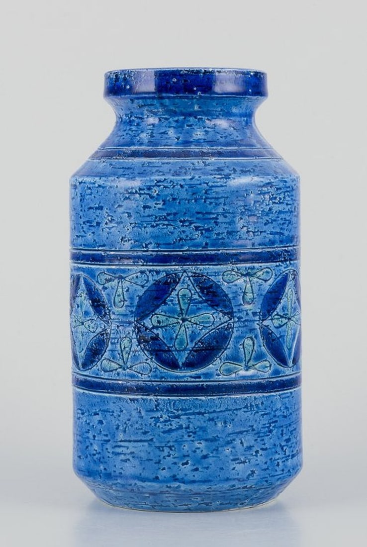 Aldo Londi for Bitossi, Italy. Large vase in Rimini blue glazed ceramic with geometric patterns. - 4