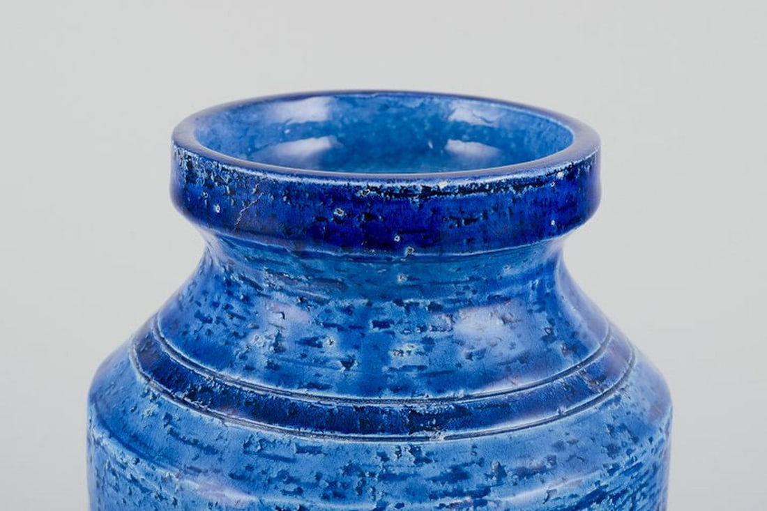 Aldo Londi for Bitossi, Italy. Large vase in Rimini blue glazed ceramic with geometric patterns. - 5