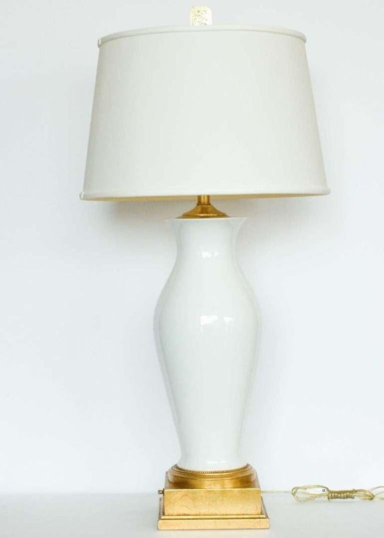 High Style Mid-century White Porcelain & Gold Leaf Table Lamp w/ Shade - 5