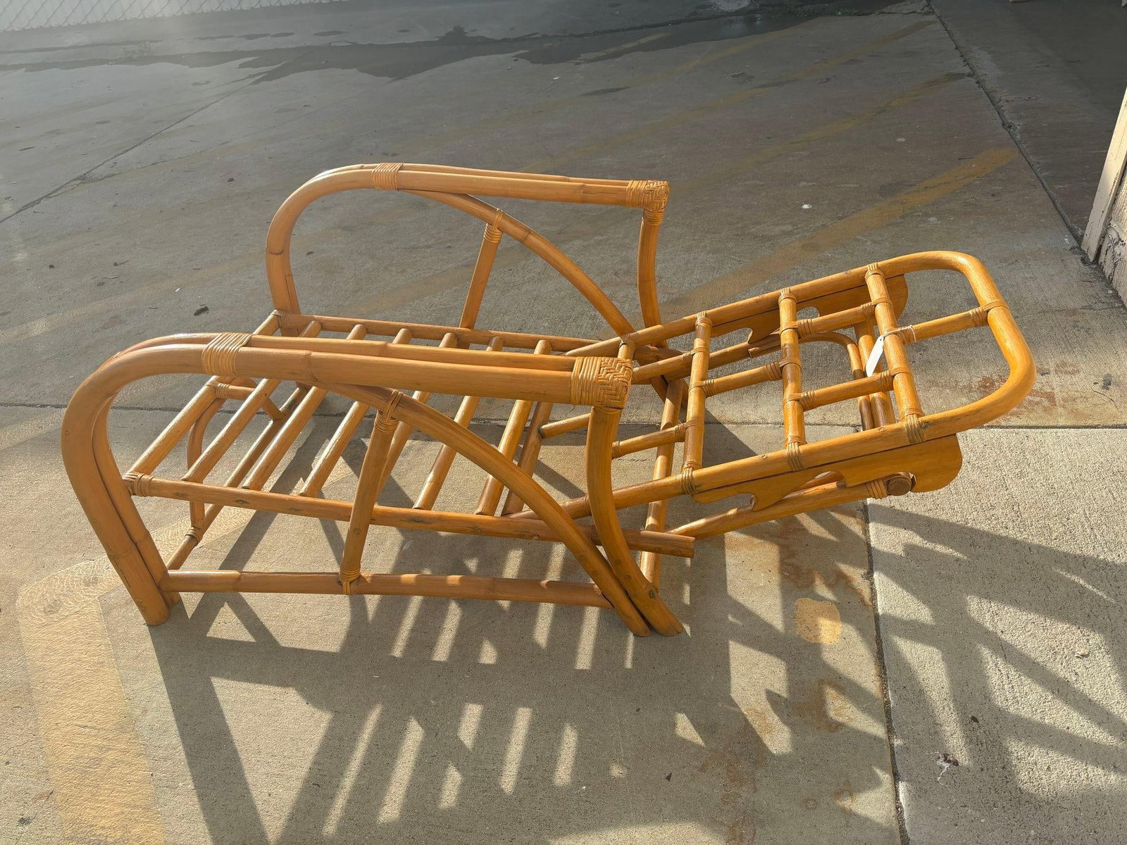 Restored 1940's Transition Rattan Recliner Lounge Chair - 3
