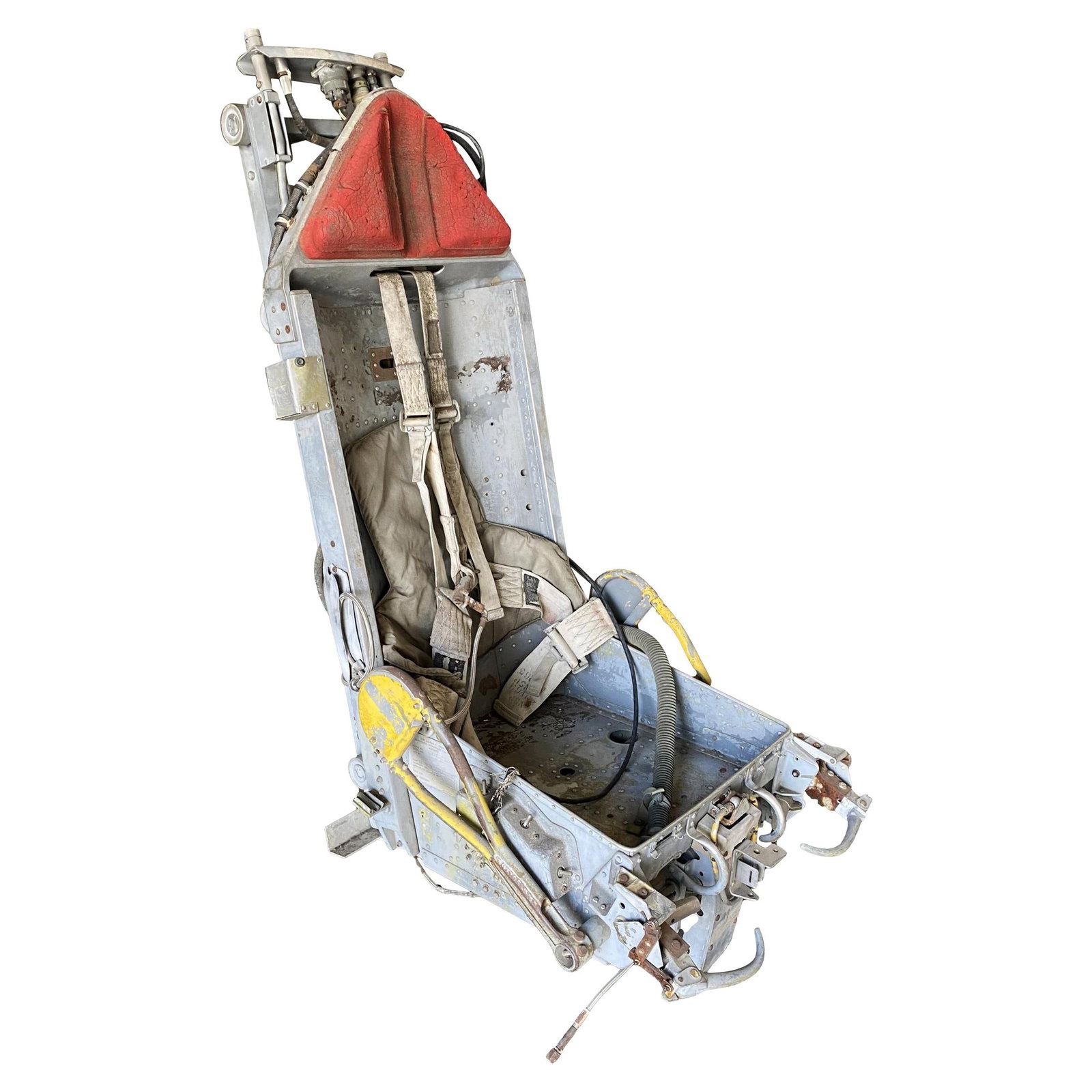 Boeing B-52 Bombardier's Ejection Seat For Lower Deck, 2 Available: Title: Boeing B-52 Bombardier's Ejection Seat For Lower Deck, 2 Available Description: This is an ejection seat from a Boeing B-52 that is set up for training. The tag on the seat indicates that it