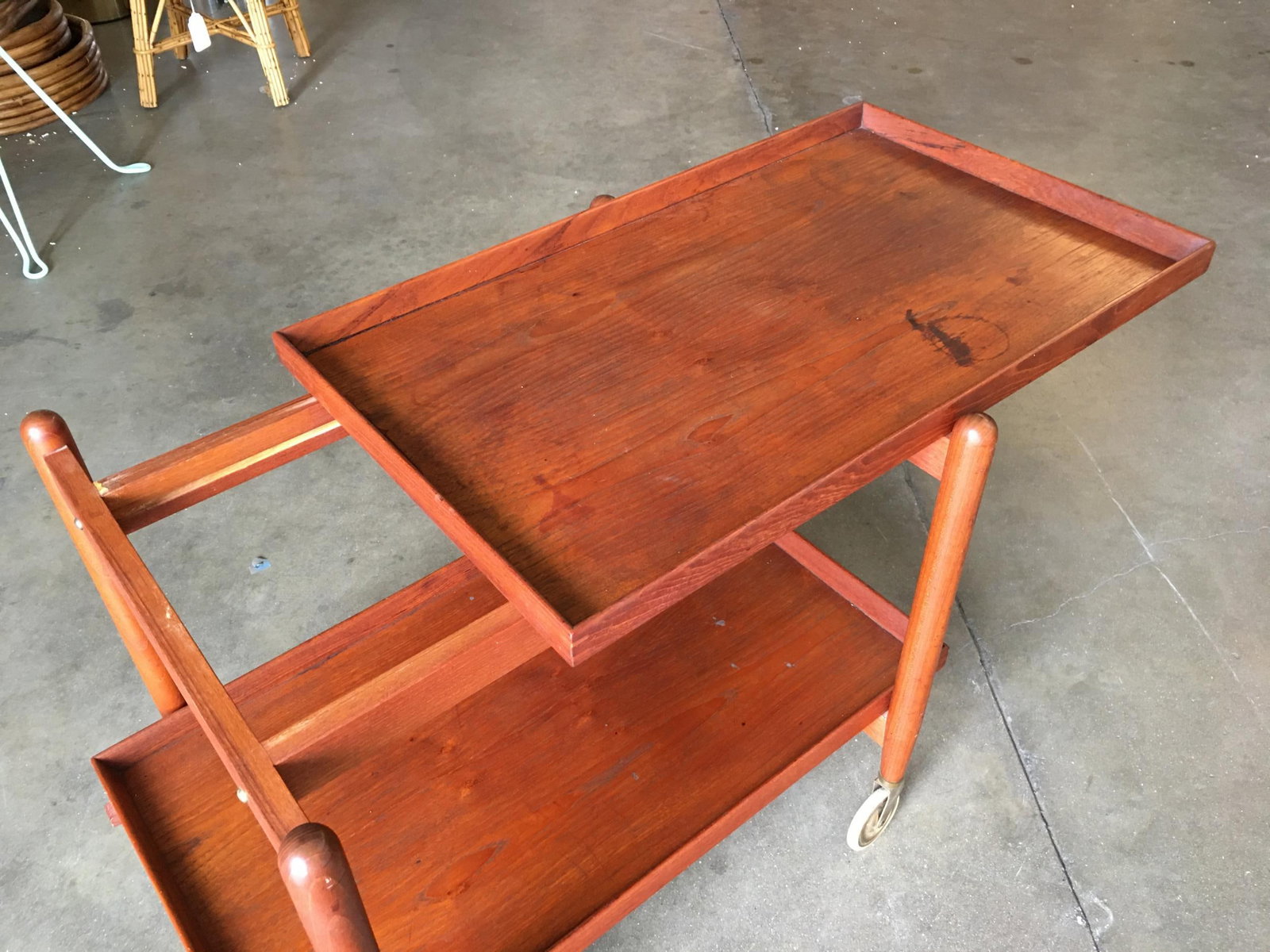Poul Hundevad Attributed Danish Modern Expanding Rolling Bar Cart - 2