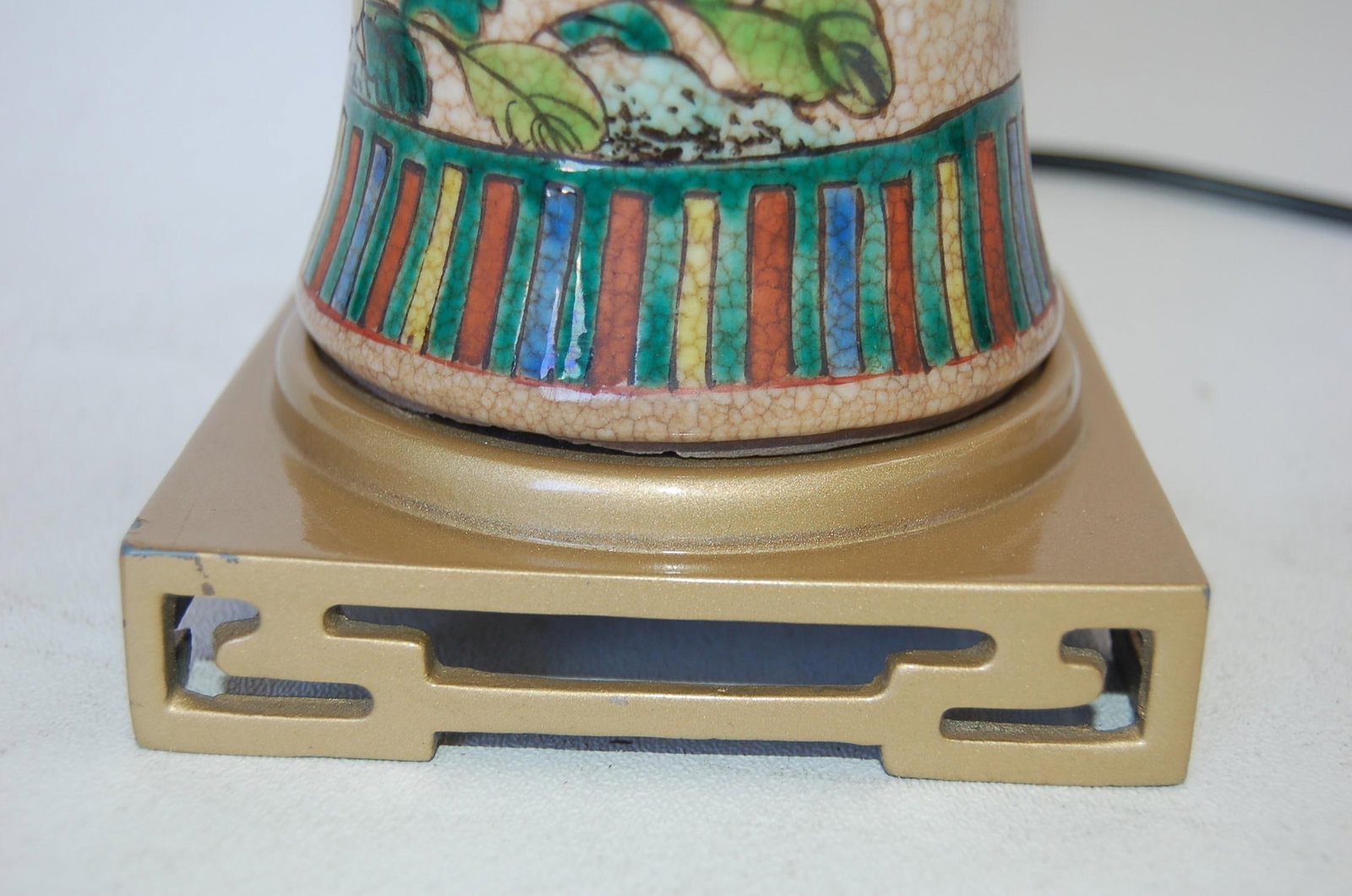 Post War Hand Painted Asian Floral Ceramic Table Lamp - 4