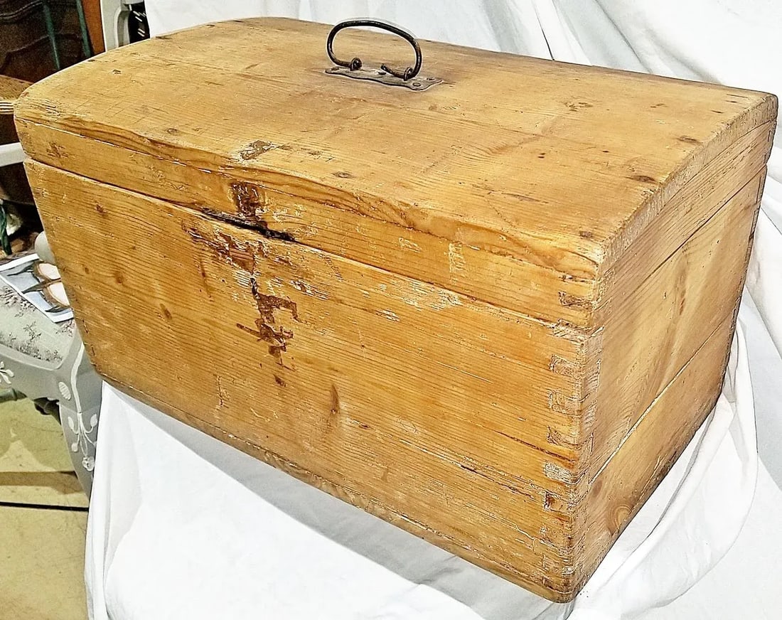 Antique Pine Tool Chest Trunk - 4